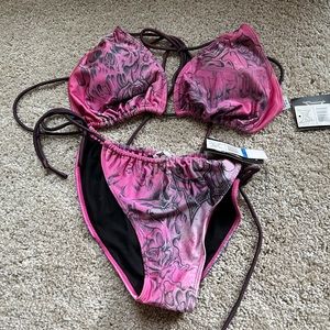 NWT TapOut Umbre Bikini, Size XL